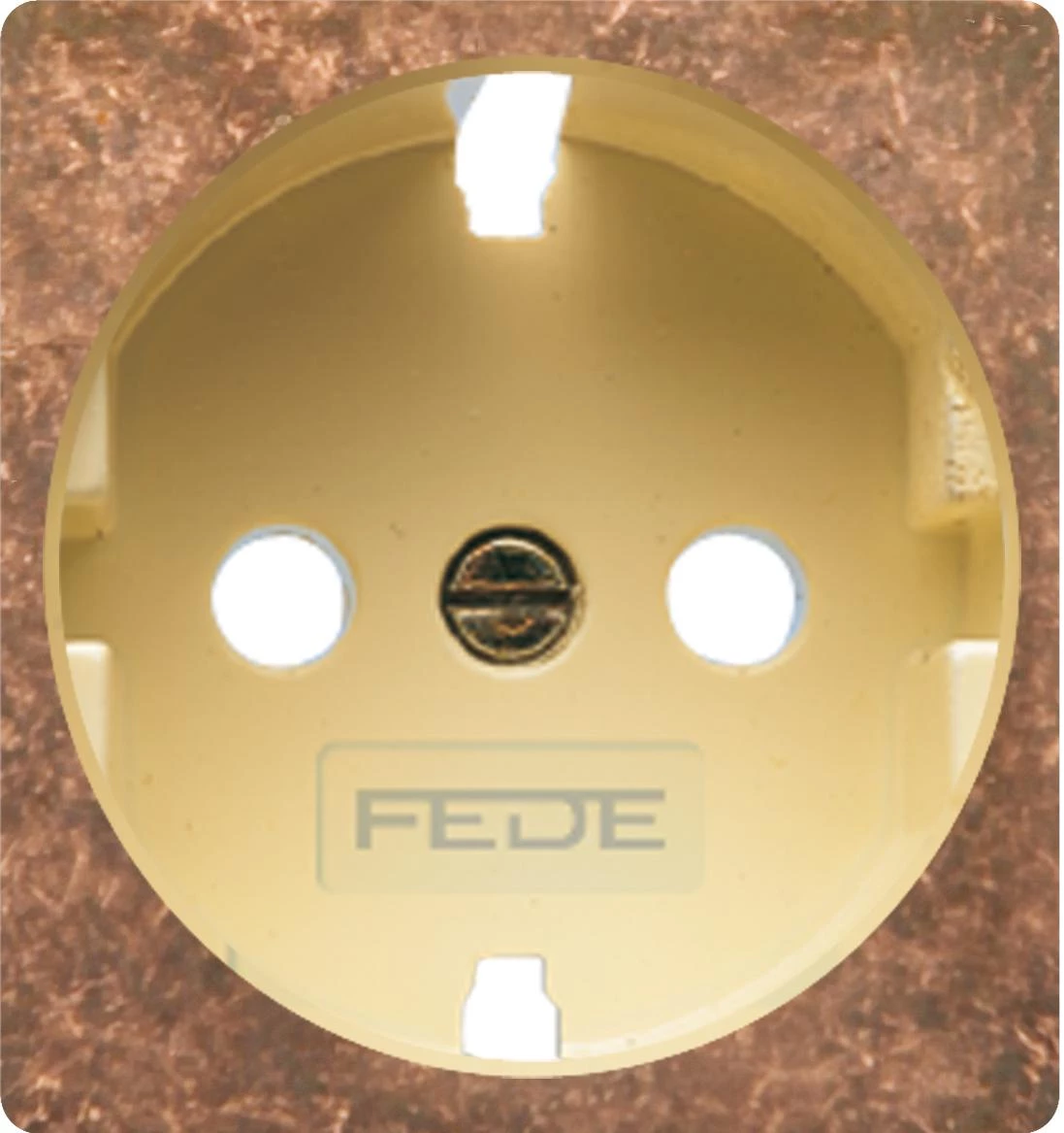  артикул FD04314RU-A название FEDE Состаренная медь/ Бежевый Обрамление розетки 2к+з, цвет Rustic Cooper (Rustico Cobrizo)